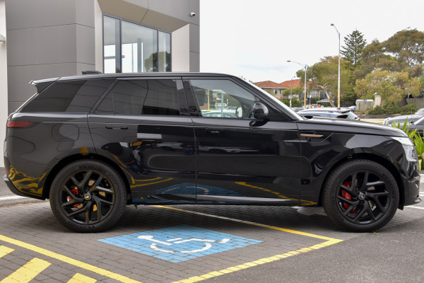 2025 Land Rover Range Rover Sport L461 D350 Dynamic HSE SUV image 5