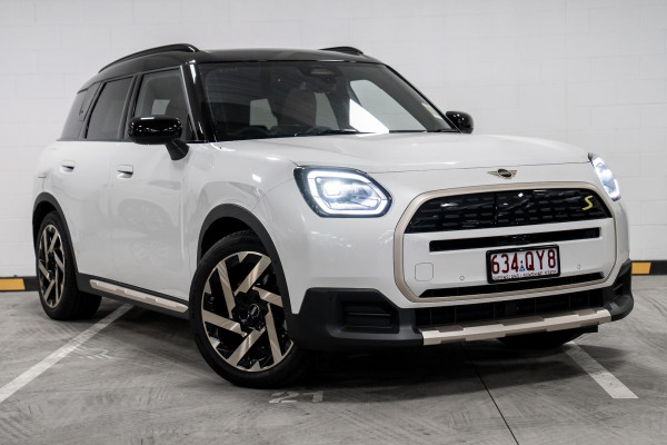 MINI Countryman SE Favoured U25