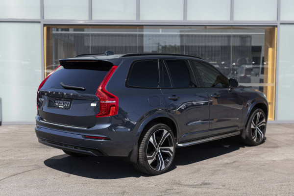 2023 Volvo XC90 L Series Recharge Ultimate T8 Plug-In Hybrid SUV Image 2