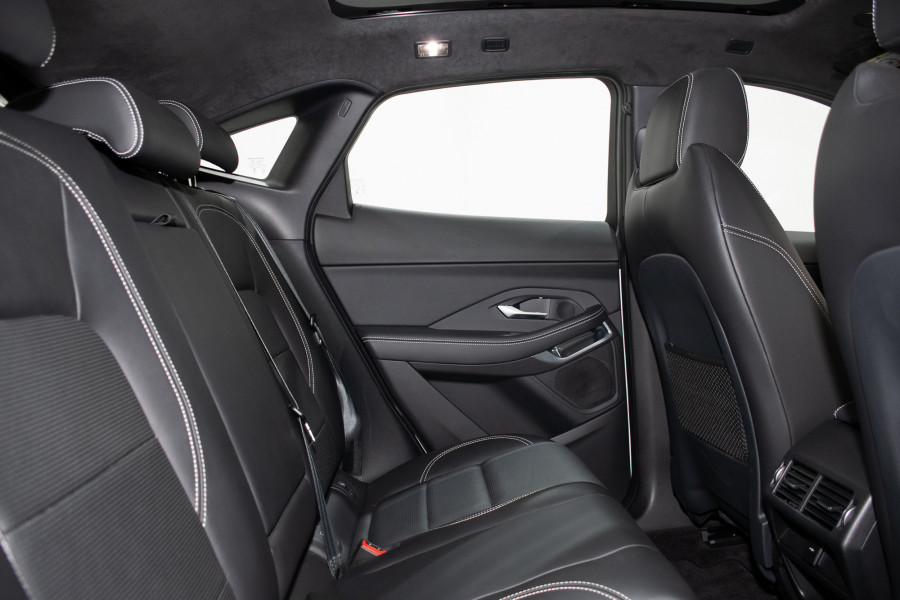 2021 Jaguar E-PACE P250 R-Dynamic S SUV Image 3