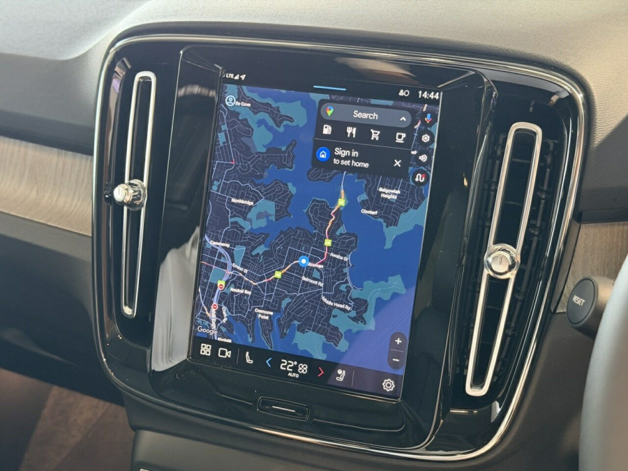 2025 MY26 Volvo XC40 XZ Plus B4 SUV Image 16