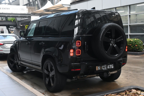 2025 MY25.5 Land Rover Defender L663 110 D350 X-Dynamic HSE SUV image 2