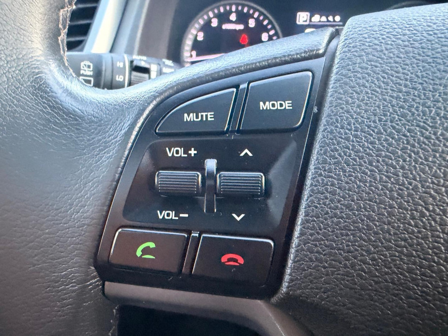 2015 Hyundai Tucson TLe Highlander SUV Image 21