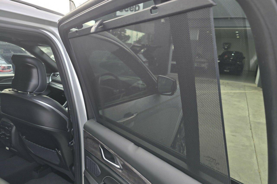 2023 Jeep Grand Cherokee WL Overland SUV Image 14