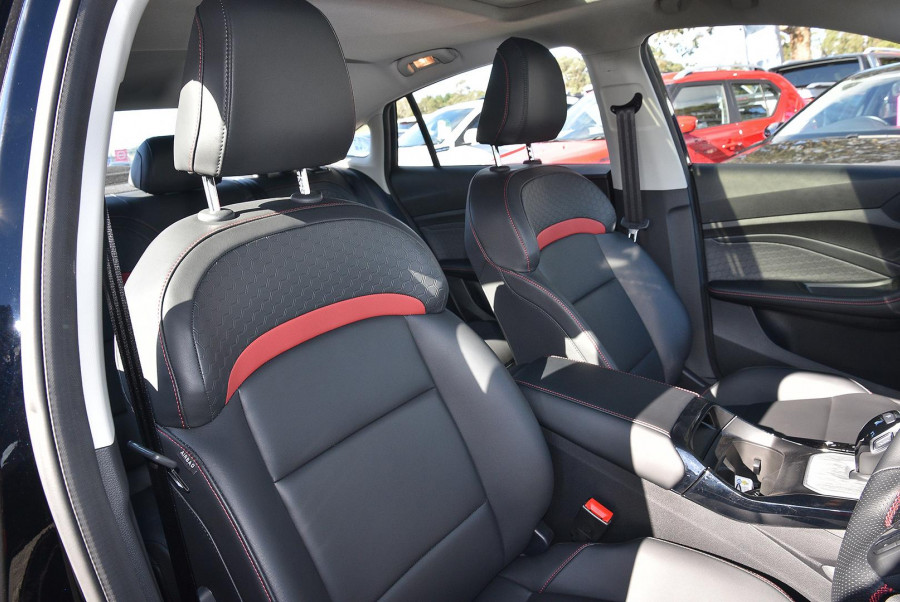 2024 MY25 MG MG5  Essence Sedan Image 13