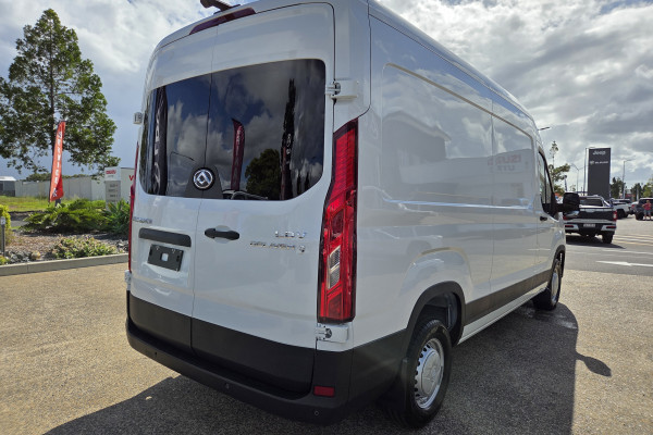 2026 LDV Deliver 9 Mid Roof LWB Van Image 3
