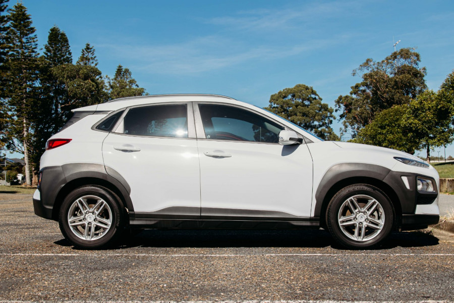 2018 MY19 Hyundai KONA OS.2 Active SUV Image 16