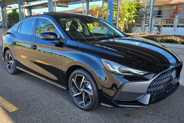 2024 MG MG5 AP32 Essence Sedan