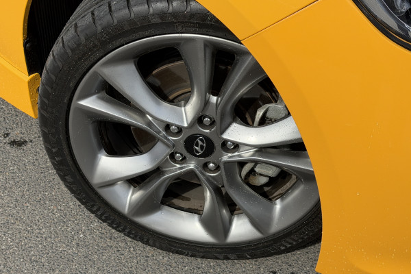 2016 Hyundai Veloster FS5 Series II SR Turbo Hatch Image 2