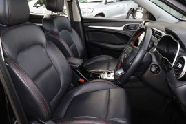 2023 MG ZST Excite SUV