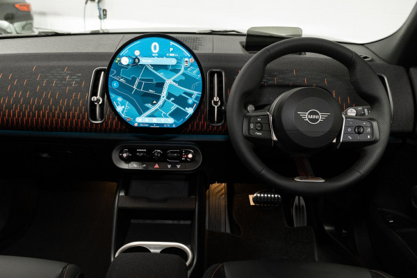 2026 MINI Countryman U25 JCW Favoured SUV image 7