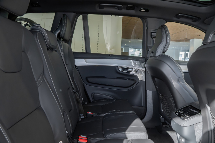 2026 Volvo XC90 L Series  Black Edition SUV Image 14
