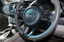 2017 Kia Carnival YP S People Mover