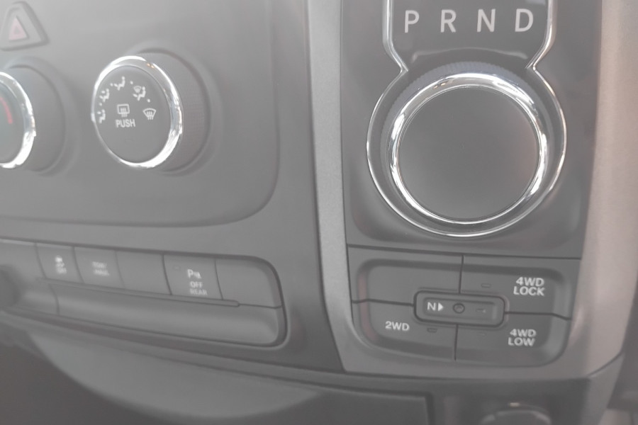 2018 Ram 1500 DS Express Ute Image 12