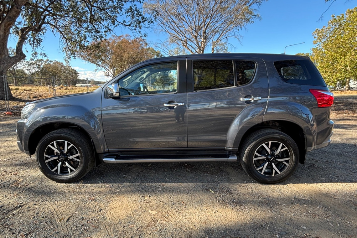 2019 Isuzu MU-X LS-U SUV Image 6