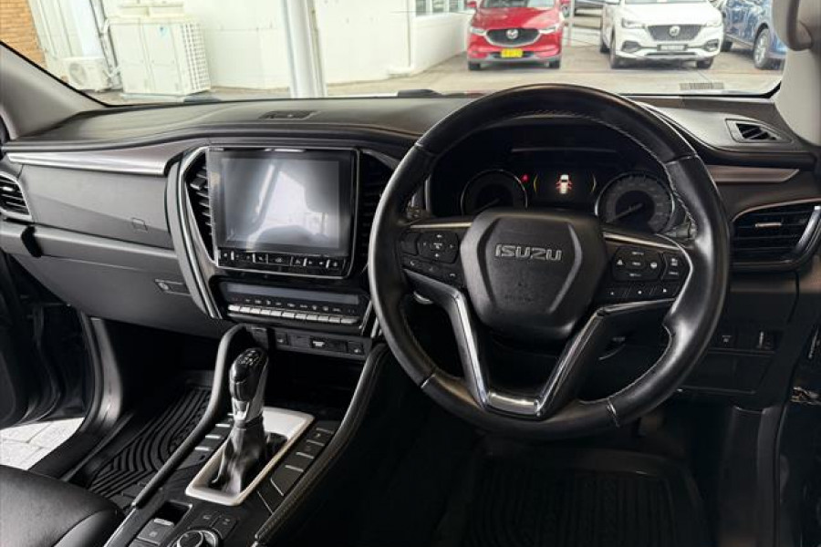 2022 Isuzu MU-X RJ LS-T SUV Image 15