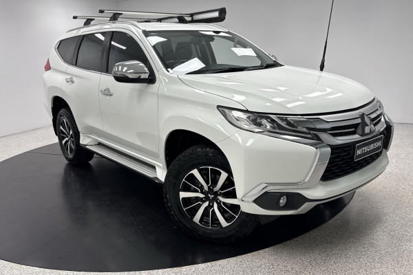 2017 Mitsubishi Pajero Sport GLS Wagon