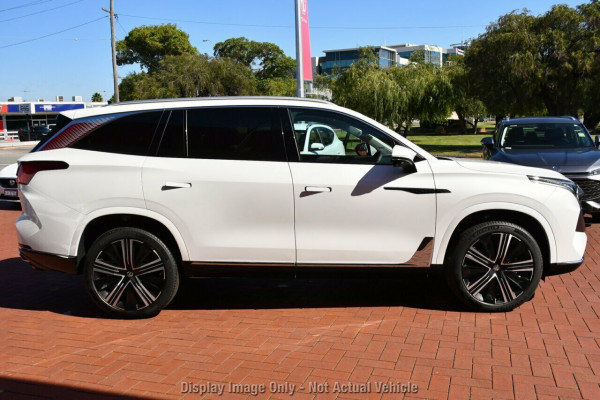 2025 MG QS IS31 Essence SUV Image 12