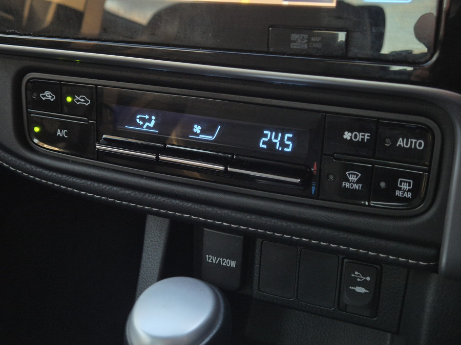 2018 Toyota Corolla ZRE172R ZR Sedan Image 22
