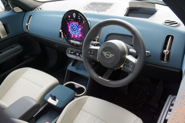 2024 MINI Countryman U25 C Favoured Other