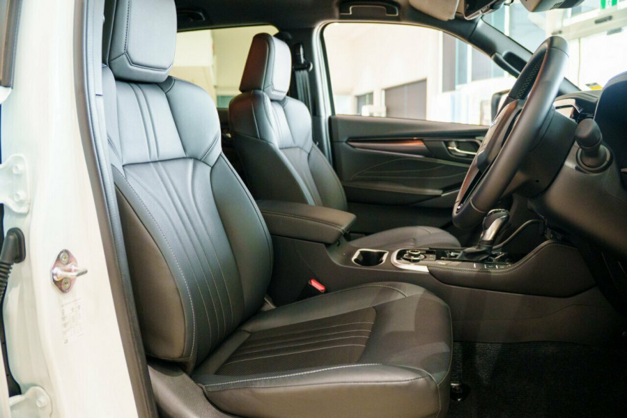 2025 MY25.5 Isuzu MU-X RJ LS-T SUV Image 17