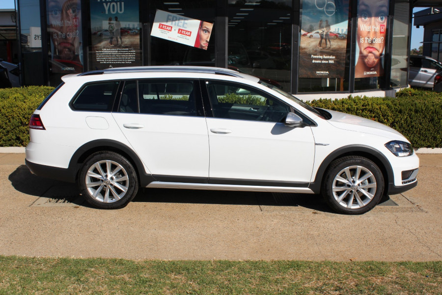 2019 Volkswagen Golf Alltrack 7.5 132TSI Suv Image 4
