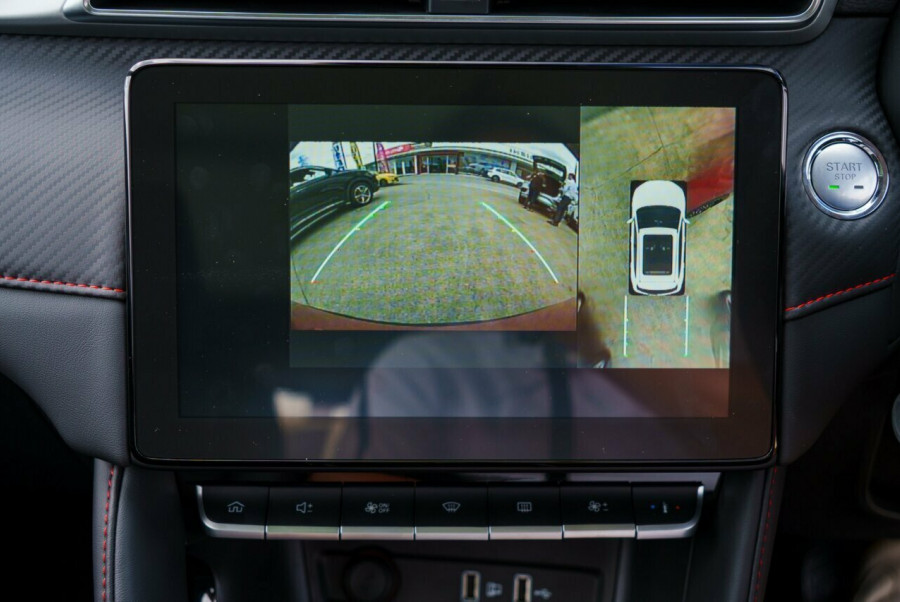 2024 MG ZST S13 Essence SUV Image 14