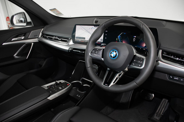 2026 BMW X1 U11 xDrive25e M Sport SUV image 6