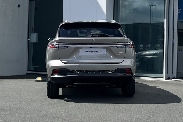 2026 MG HS Essence Hybrid+ SUV Image 6
