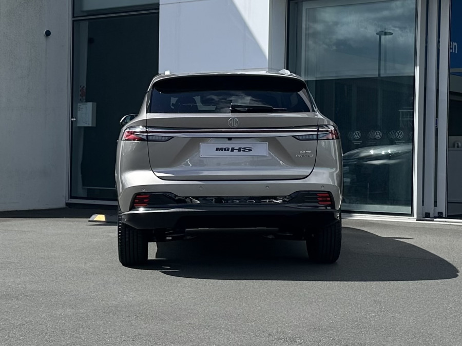 2026 MG HS Essence Hybrid+ SUV Image 6