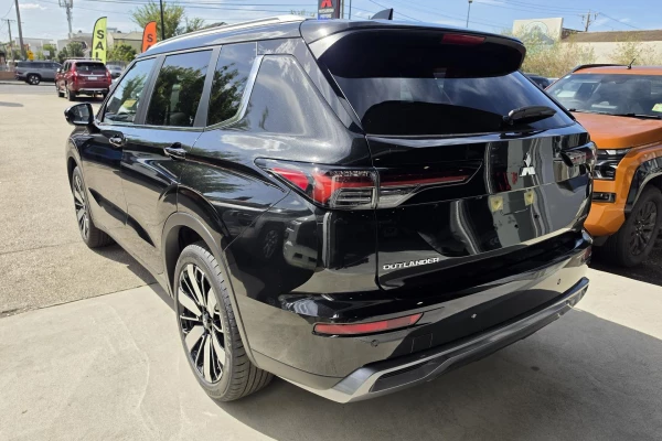 2026 MY25 Mitsubishi Outlander ZM Aspire SUV Image 6