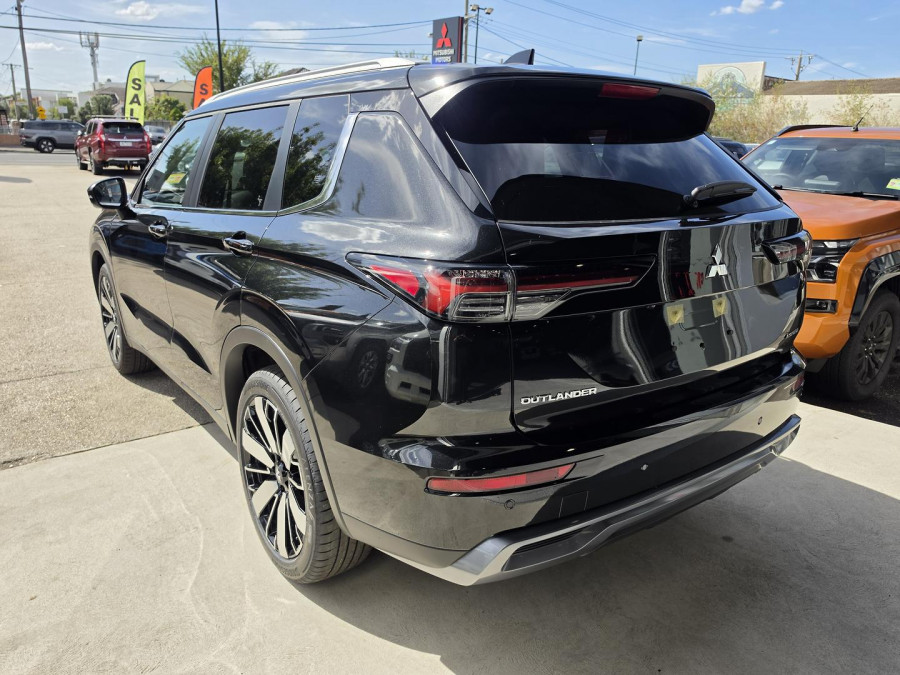 2026 MY25 Mitsubishi Outlander ZM Aspire SUV Image 6