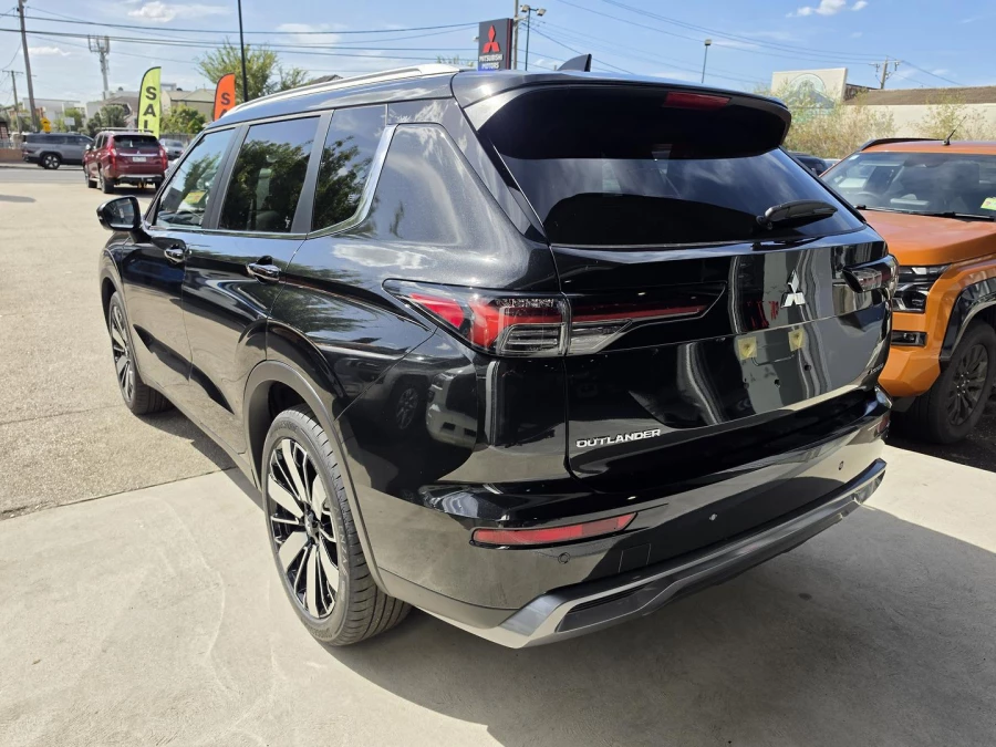 2026 MY25 Mitsubishi Outlander ZM Aspire SUV Image 6