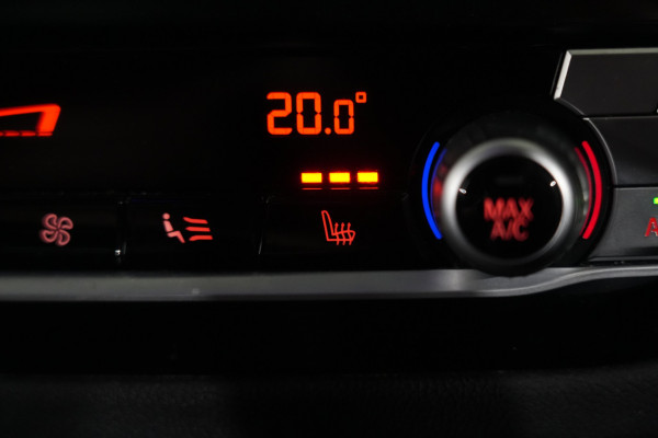 2018 BMW X4 M40i SUV Image 20