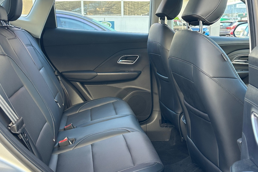 2025 MG ZS ZS32 Essence SUV Image 14