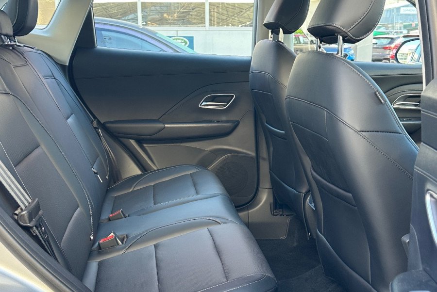 2025 MG ZS ZS32 Essence SUV Image 14