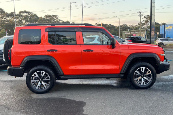 2023 GWM Tank 300 P01 Ultra SUV Image 9