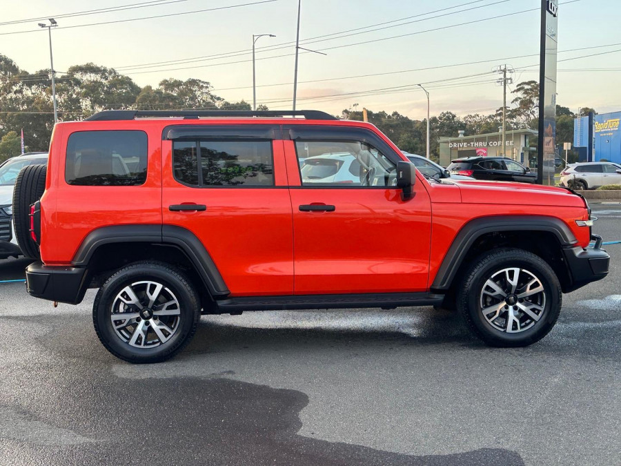 2023 GWM Tank 300 P01 Ultra SUV Image 9