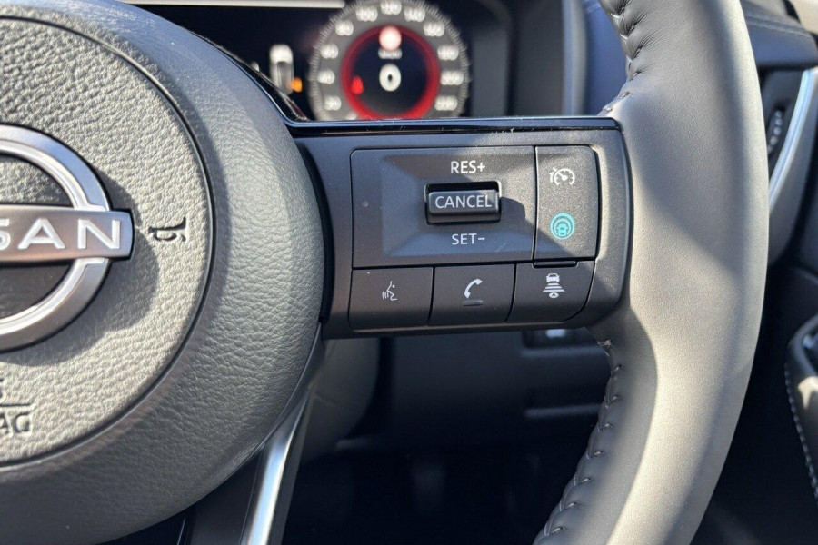 2024 Nissan QASHQAI J12 Ti e-POWER SUV Image 23
