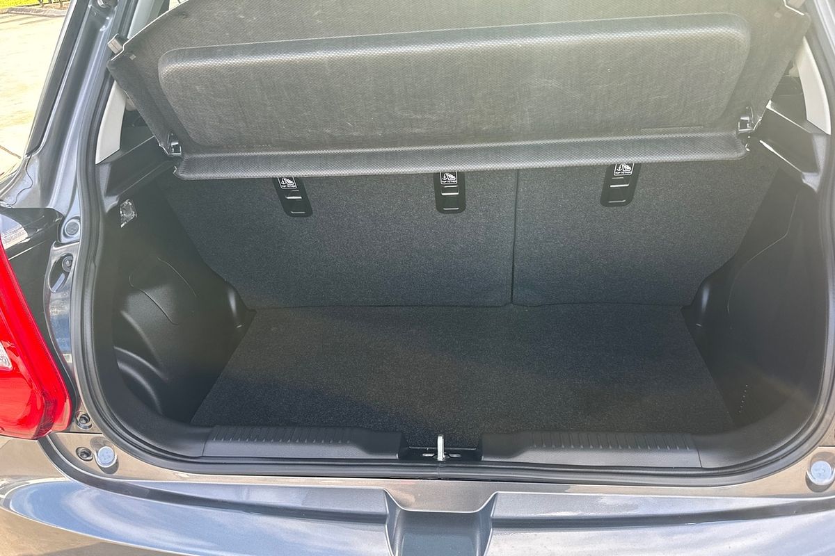 2023 Suzuki Swift AZ Series II GL Hatch Image 19