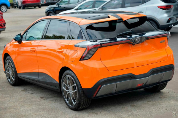 2024 MG MG4 MEH32 Essence 64 Hatch Image 5