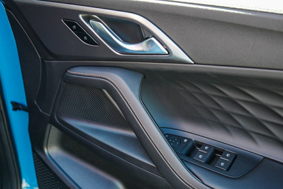 2024 MY24.5 MG HS AS33 Vibe SUV Image 18