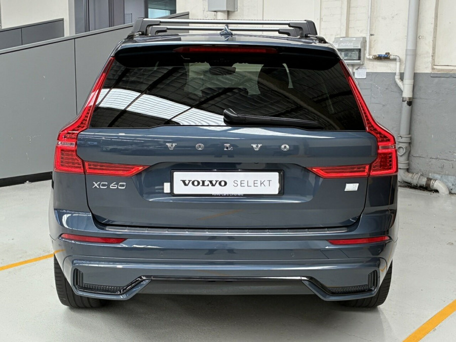 2022 MY23 Volvo XC60 UZ Recharge Ultimate T8 Plug-in Hybrid SUV Image 6