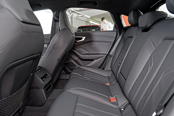 2025 Audi A5 B10 e-hybrid S-Line Sedan image 9