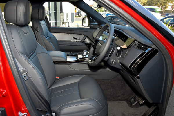 2026 Land Rover Range Rover Sport L461 D300 Dynamic SE SUV image 6
