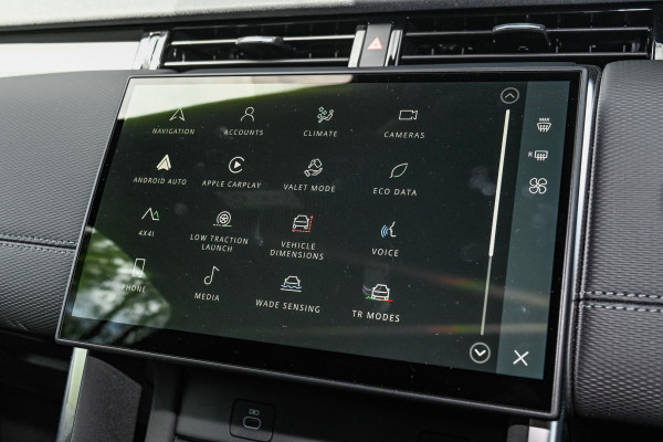 2024 Land Rover Discovery Sport L550 P250 Dynamic SE SUV image 17