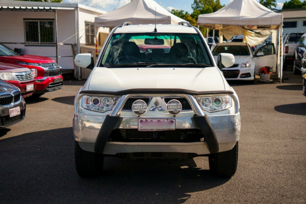2011 Mitsubishi Challenger PB LS Wagon Image 5