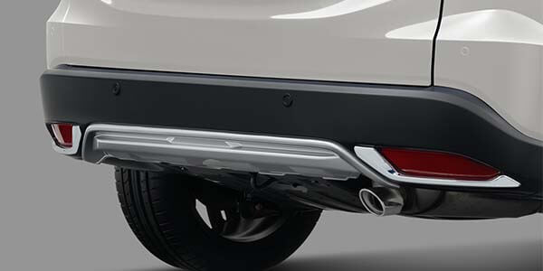 <img src="Rear bumper garnish
