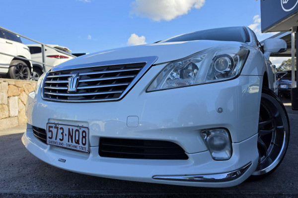2012 Toyota Crown GRS202 Royal Saloon G Sedan Image 2