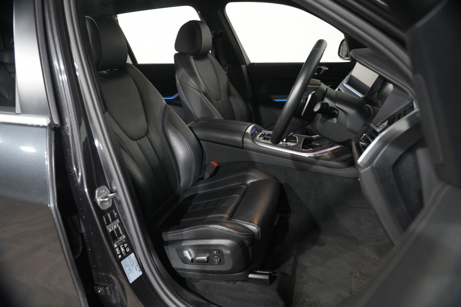 2020 BMW X7 Xdrive30d SUV Image 31